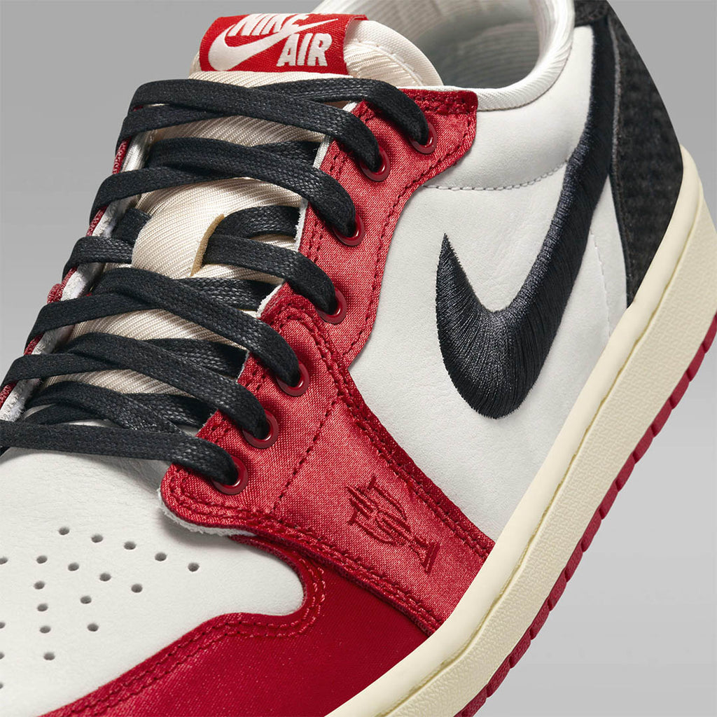 Jordan 1 Retro Low OG Trophy Room Away