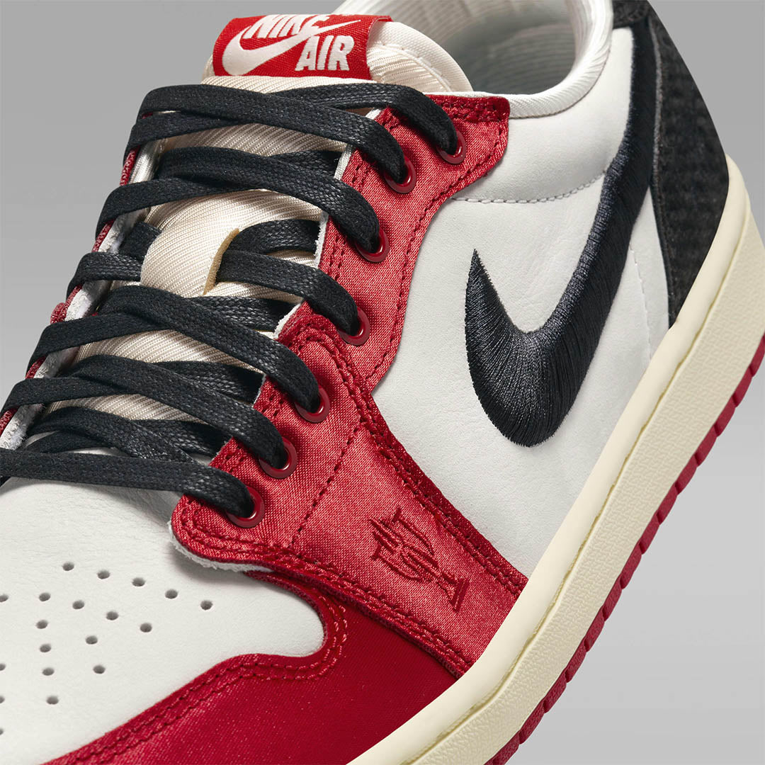 Jordan 1 Retro Low OG Trophy Room Away