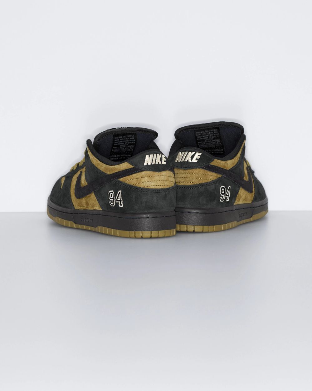 Dunk Low Supreme 94 Camper Green