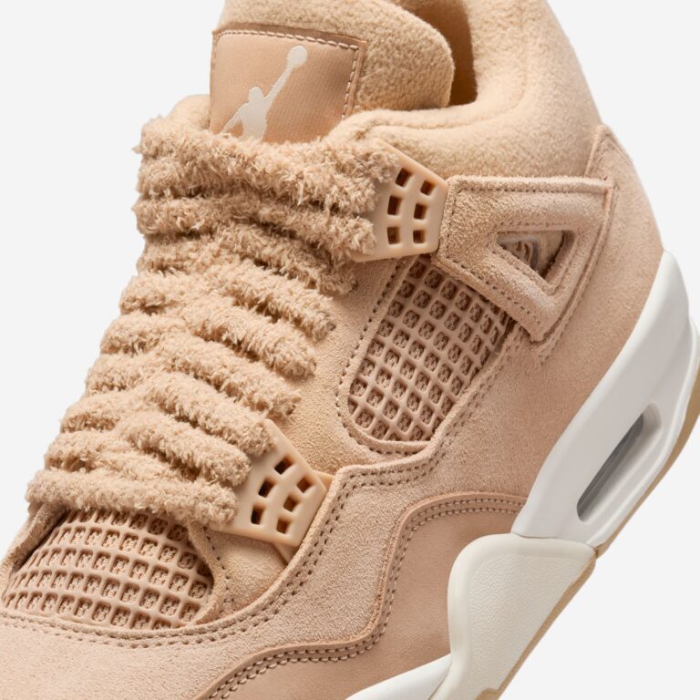 Jordan 4 Retro Cozy Girl (W)