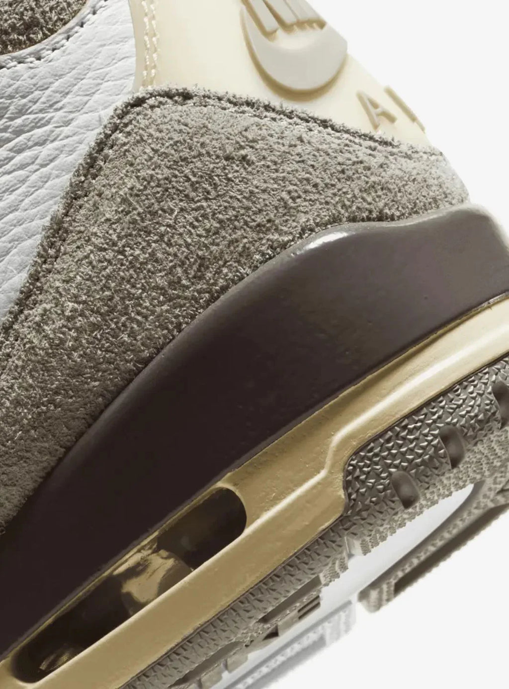 Jordan 3 Retro SP A Ma Maniére