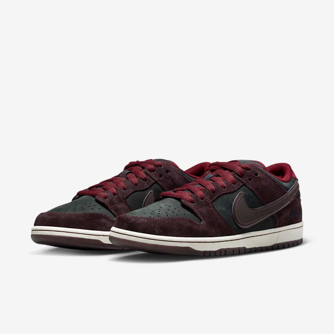 Dunk Low Riot Skateshop