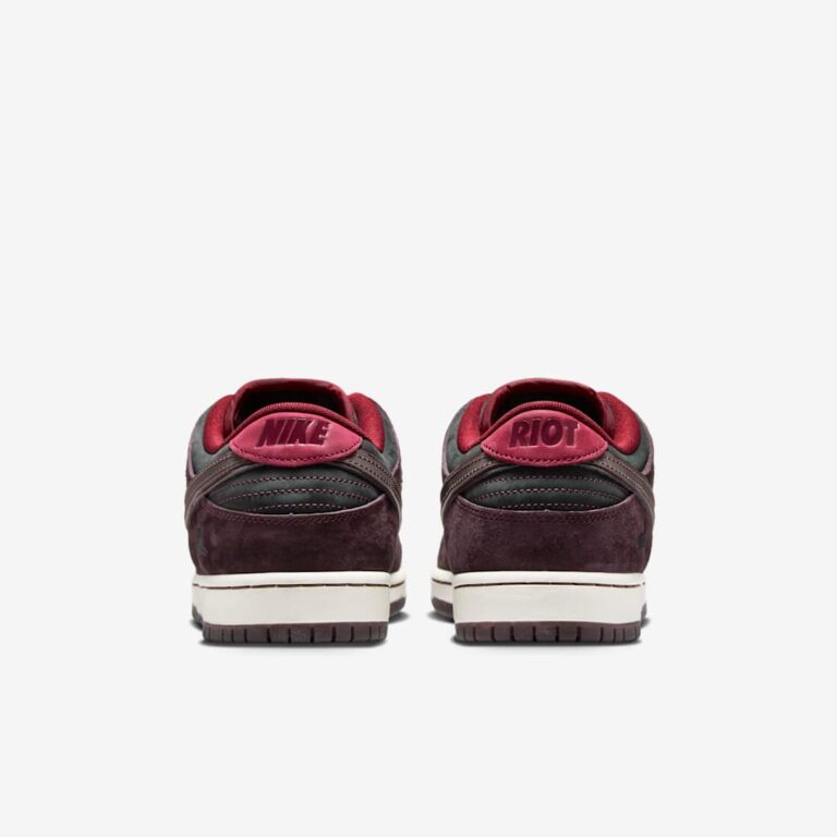 Dunk Low Riot Skateshop