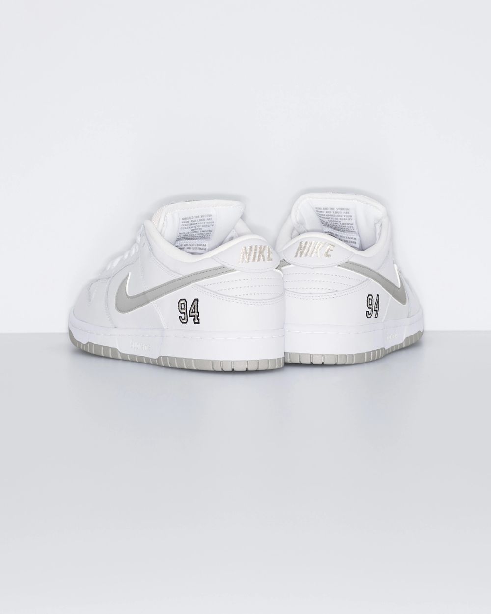 Dunk Low Supreme 94 White Metallic Silver