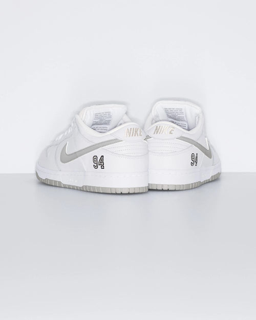 Dunk Low Supreme 94 White Metallic Silver