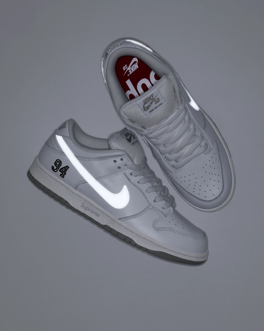 Dunk Low Supreme 94 White Metallic Silver